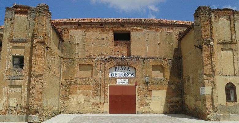 Frontal de la Plaza de Segovia