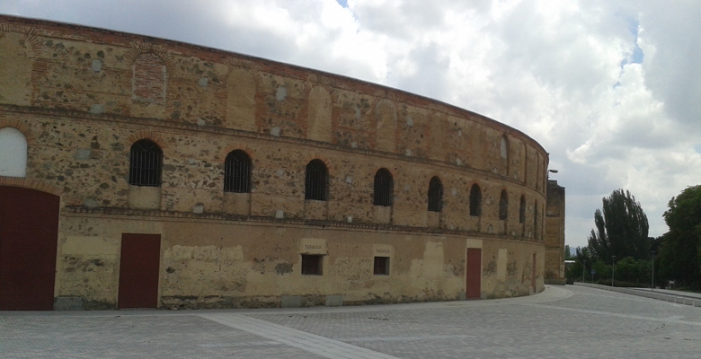 Frontal de la Plaza de Segovia